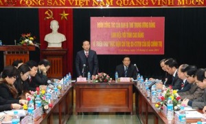 Đồng chí Tô Huy Rứa thăm và làm việc tại Cao Bằng